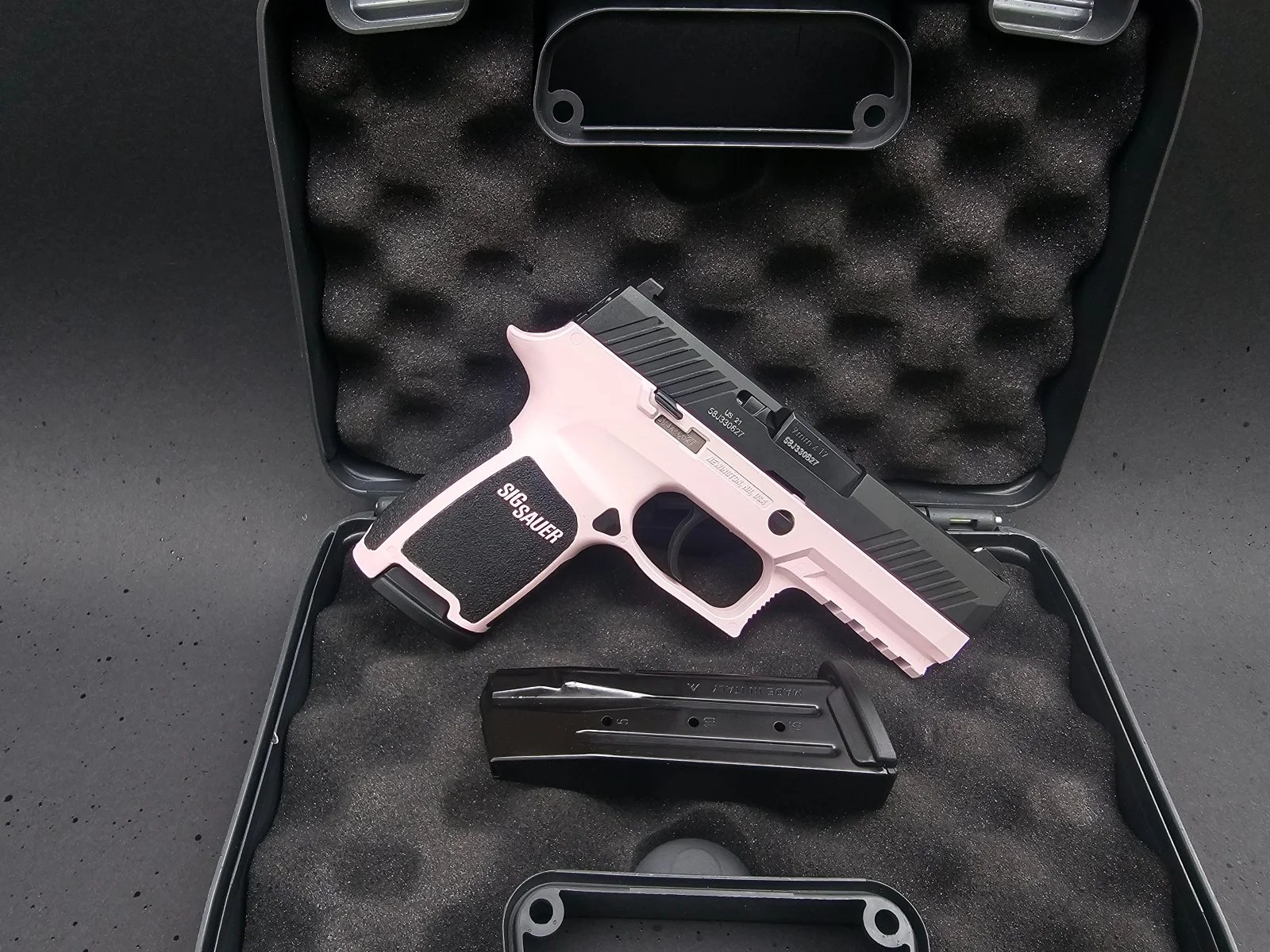 SIG Sauer p320 compact z malowaniem Cerakote