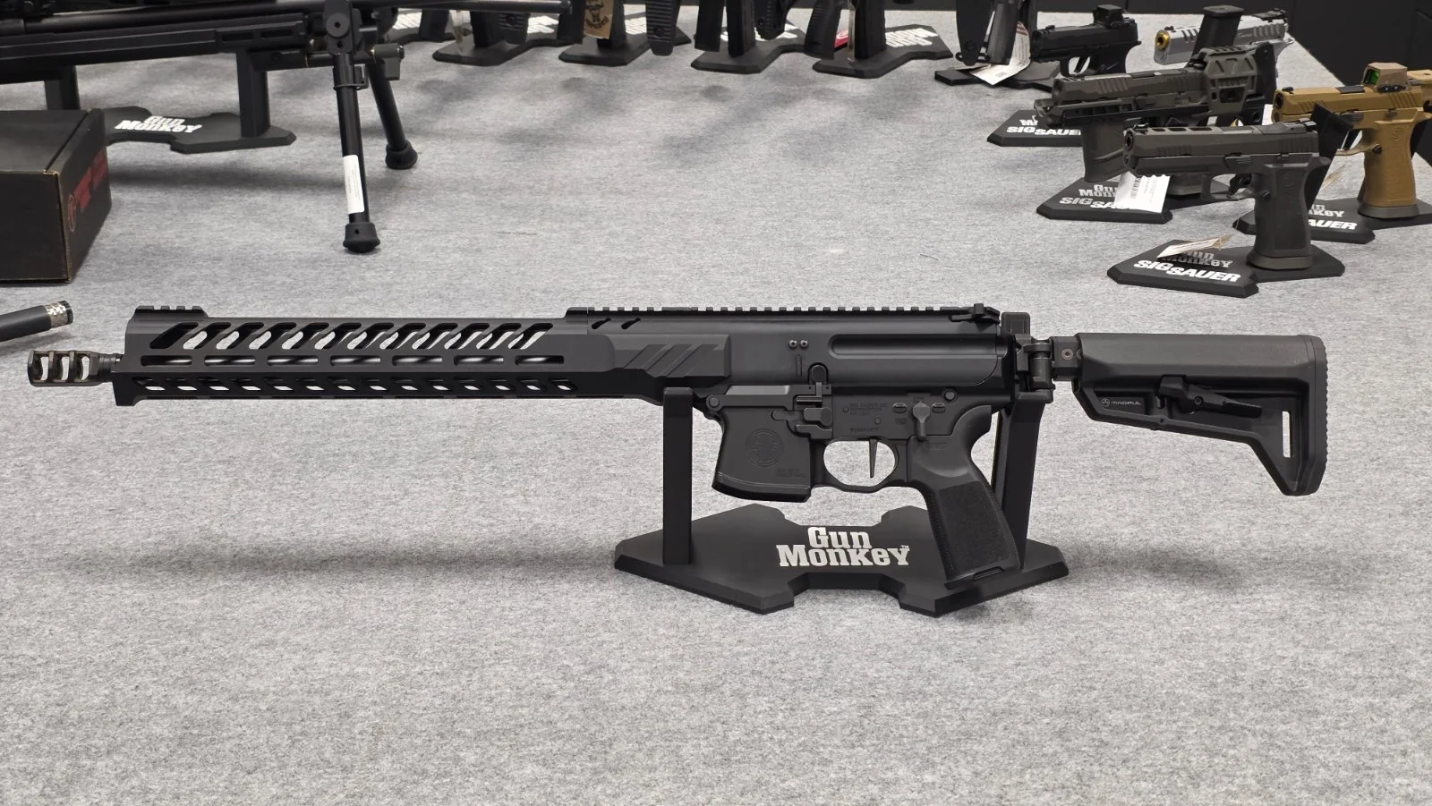 Karabinek samopowtarzalny Sig Sauer MPX 16 kal. 9x19 /RMPX-16B-9-35