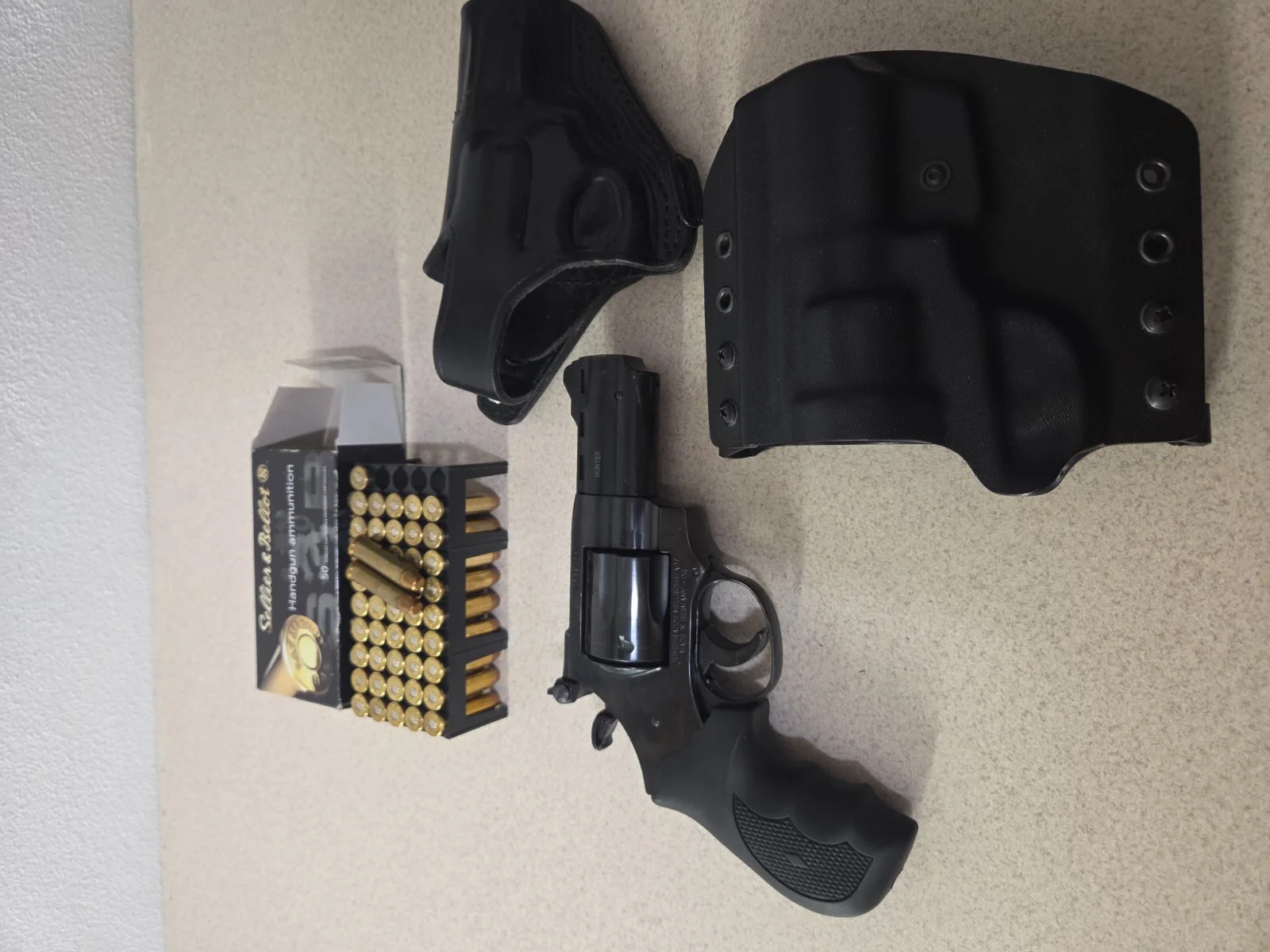 Rewolwer HUNTER 357 Magnum
