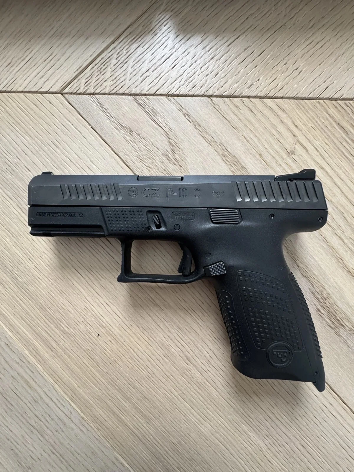 CZ P-10 C