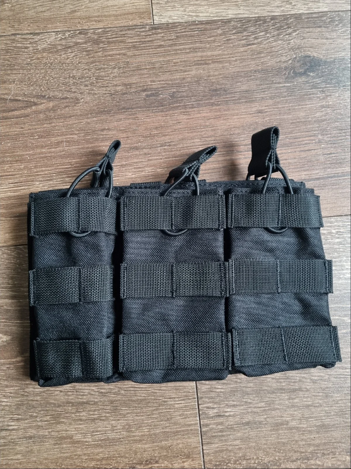 Potrójna ładownica na magazynki 5.56 - Black