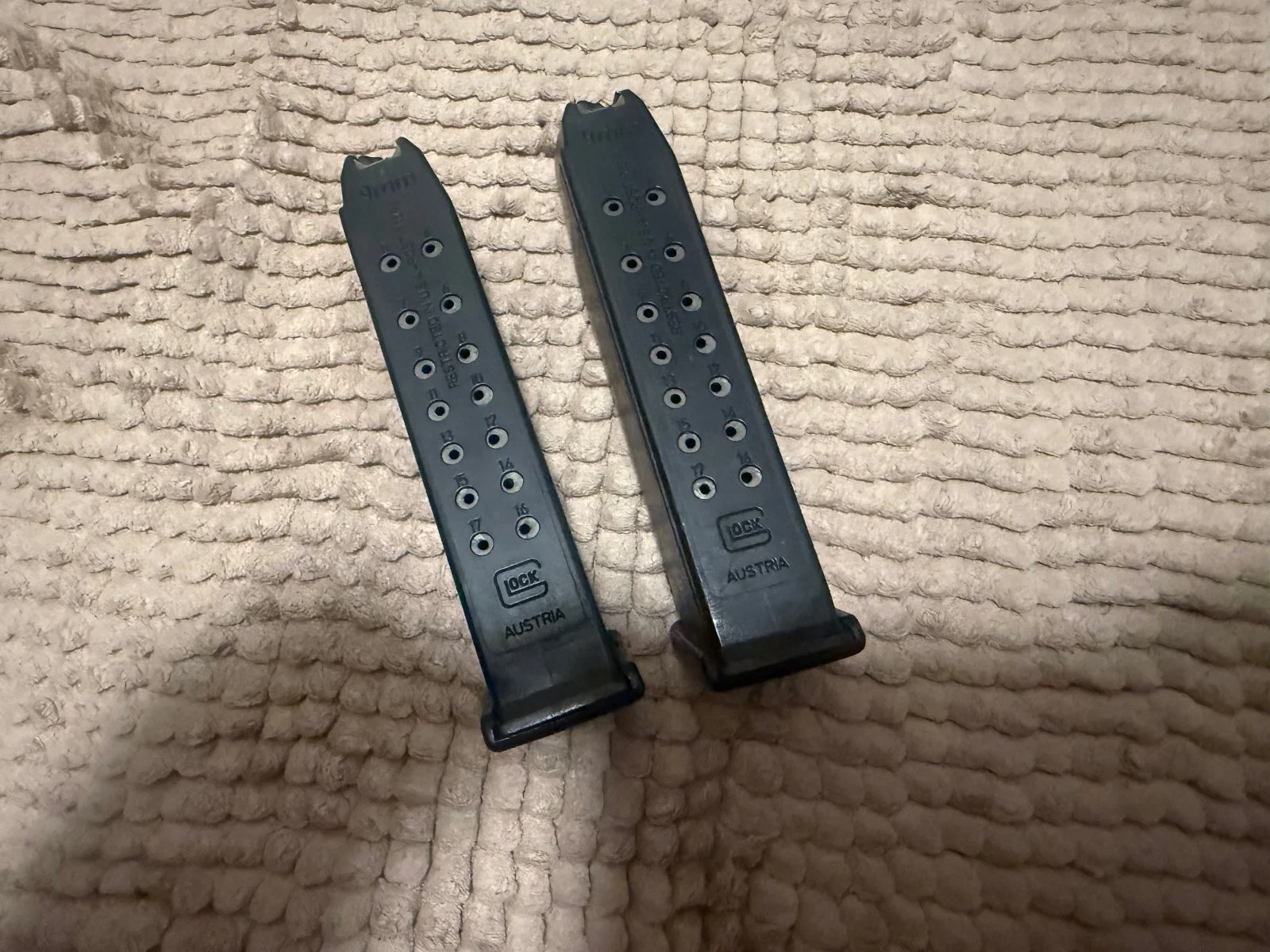 Magazynki Glock 17, 17 nabojowe, oryginalne 100zł/szt