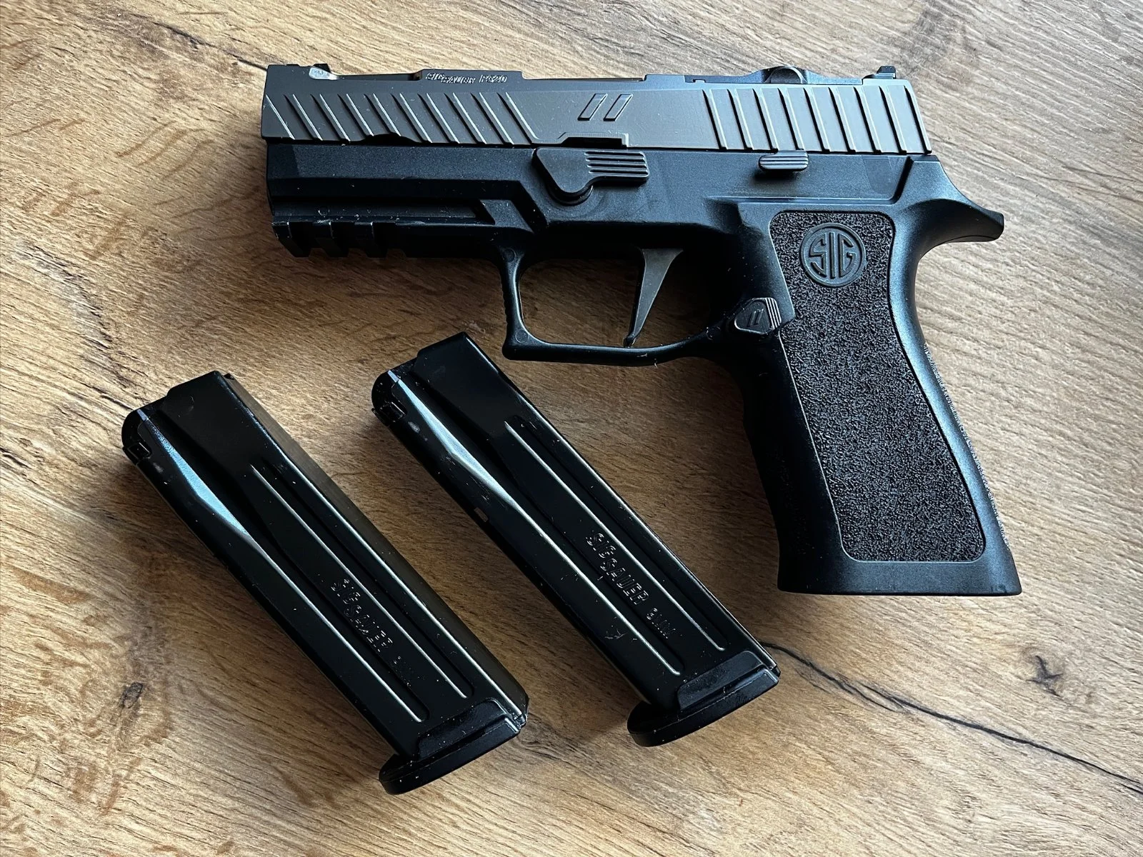 Pistolet ZEV Z320 XCARRY OCTANE GUNMOD RMR CUT