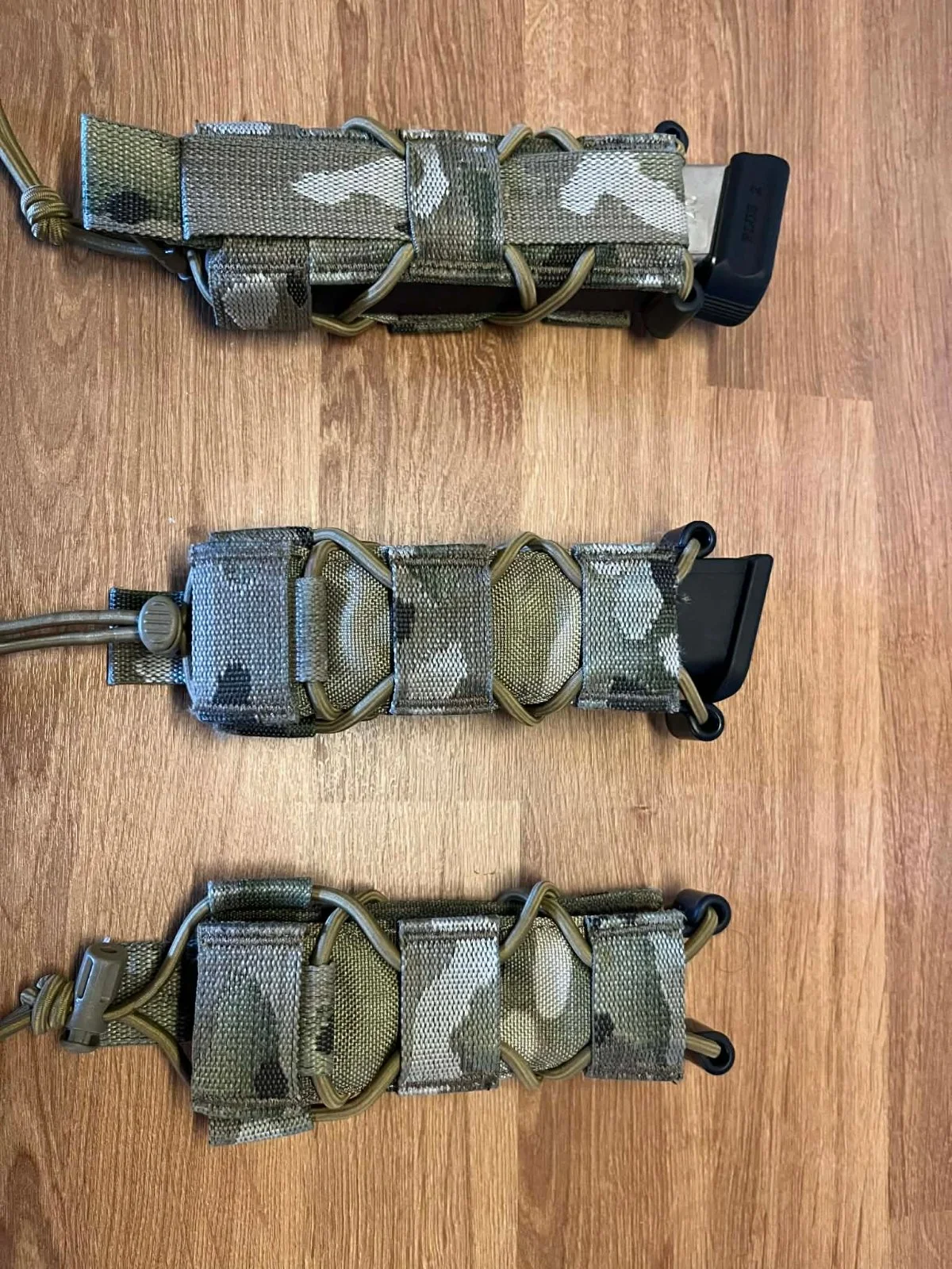 3x ładownica pistoletowe