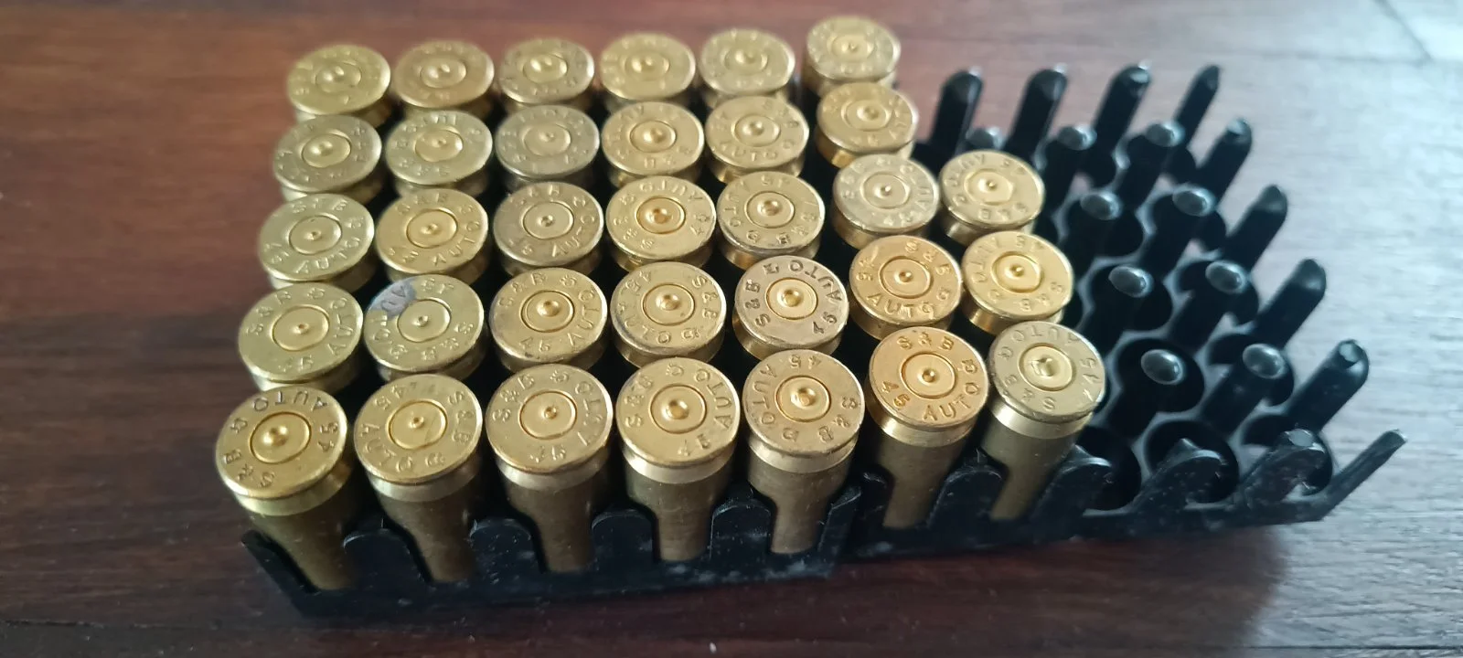 33 szt. Łuski 45 ACP