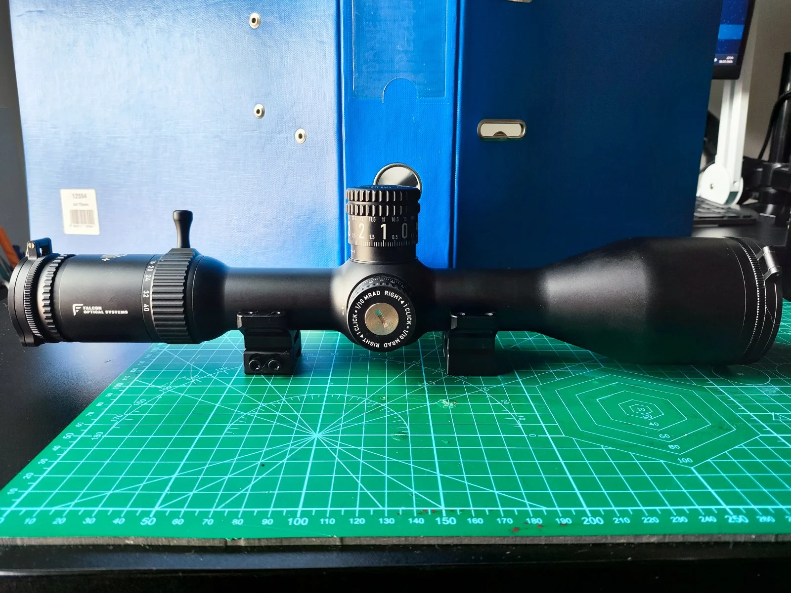 Luneta celownicza Falcon Optical System Endura S40i plus 4-40x58i ED FFP