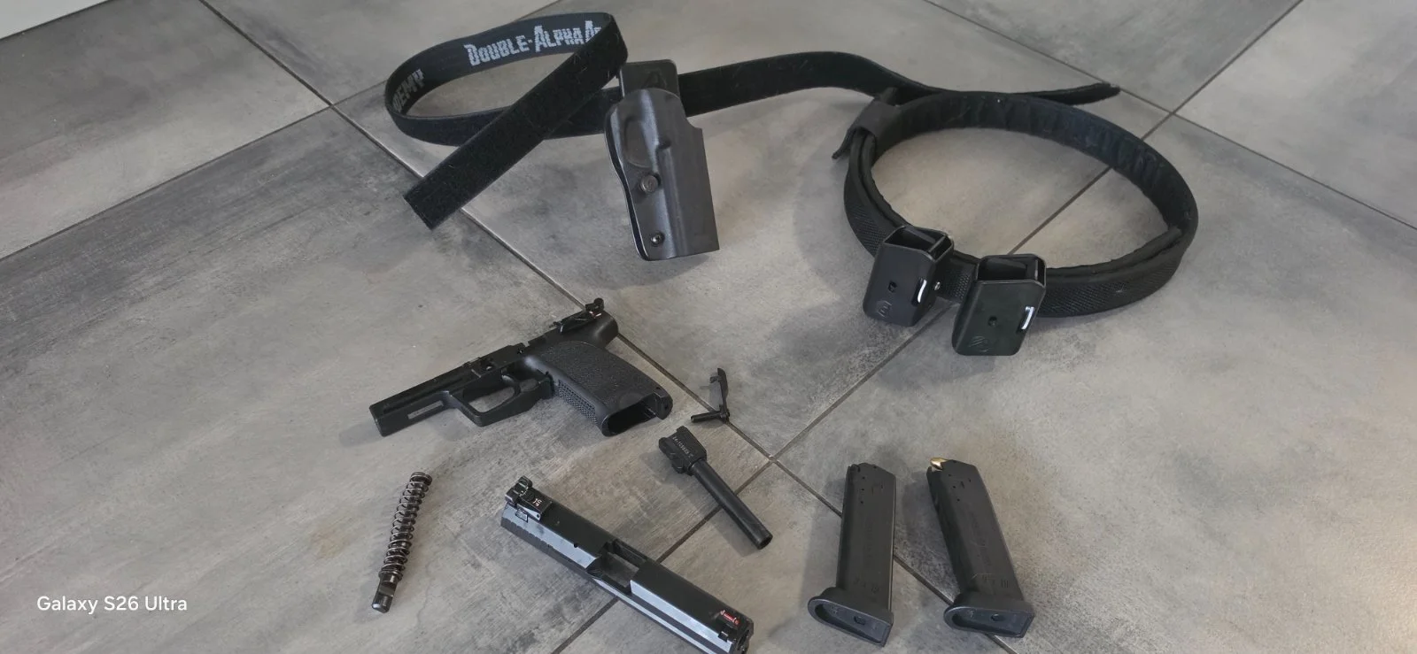 H&K USP Standard 9x19 plus ipsc DAA pas, kabura, ladownice