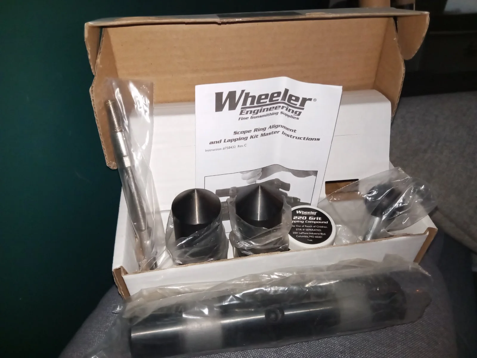 Wheeler Engineering - Narzędzie do zgrywania montażu lunety celowniczej