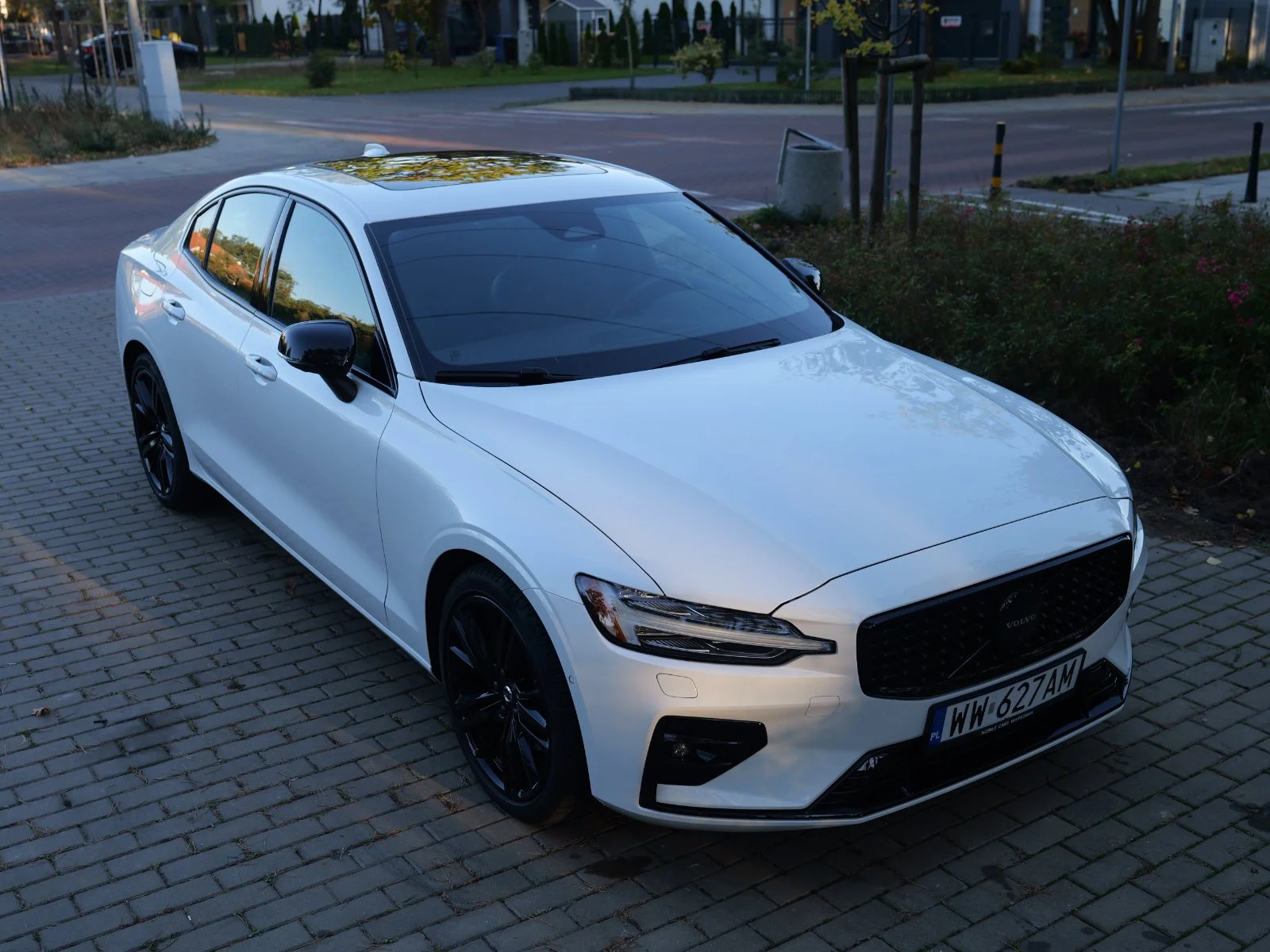 Volvo s60 B5 AWD Black Edition 2024