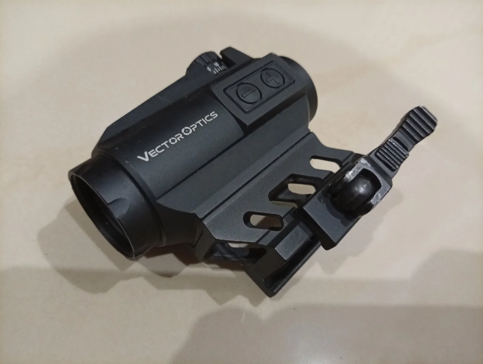 Vector optics maverick