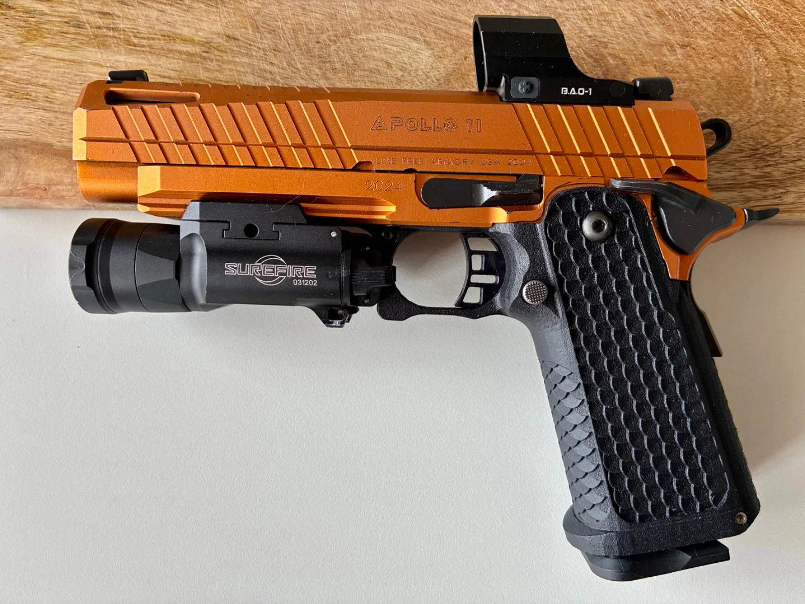 2011 LFA Apollo 11 Custom full size, latarka, kabura, kolimator