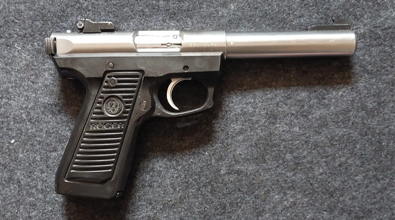 Pistolet RUGER 22/45 Mk II 22.LR