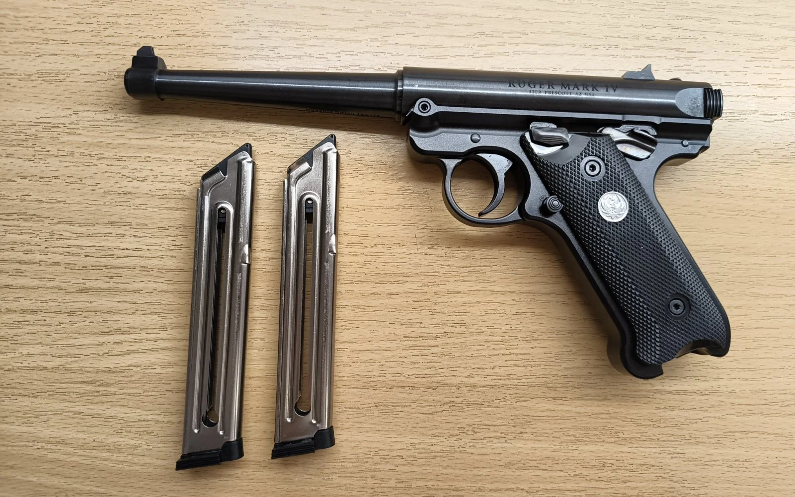 Ruger Mark IV Standard 6" - 22lr - stan bdb