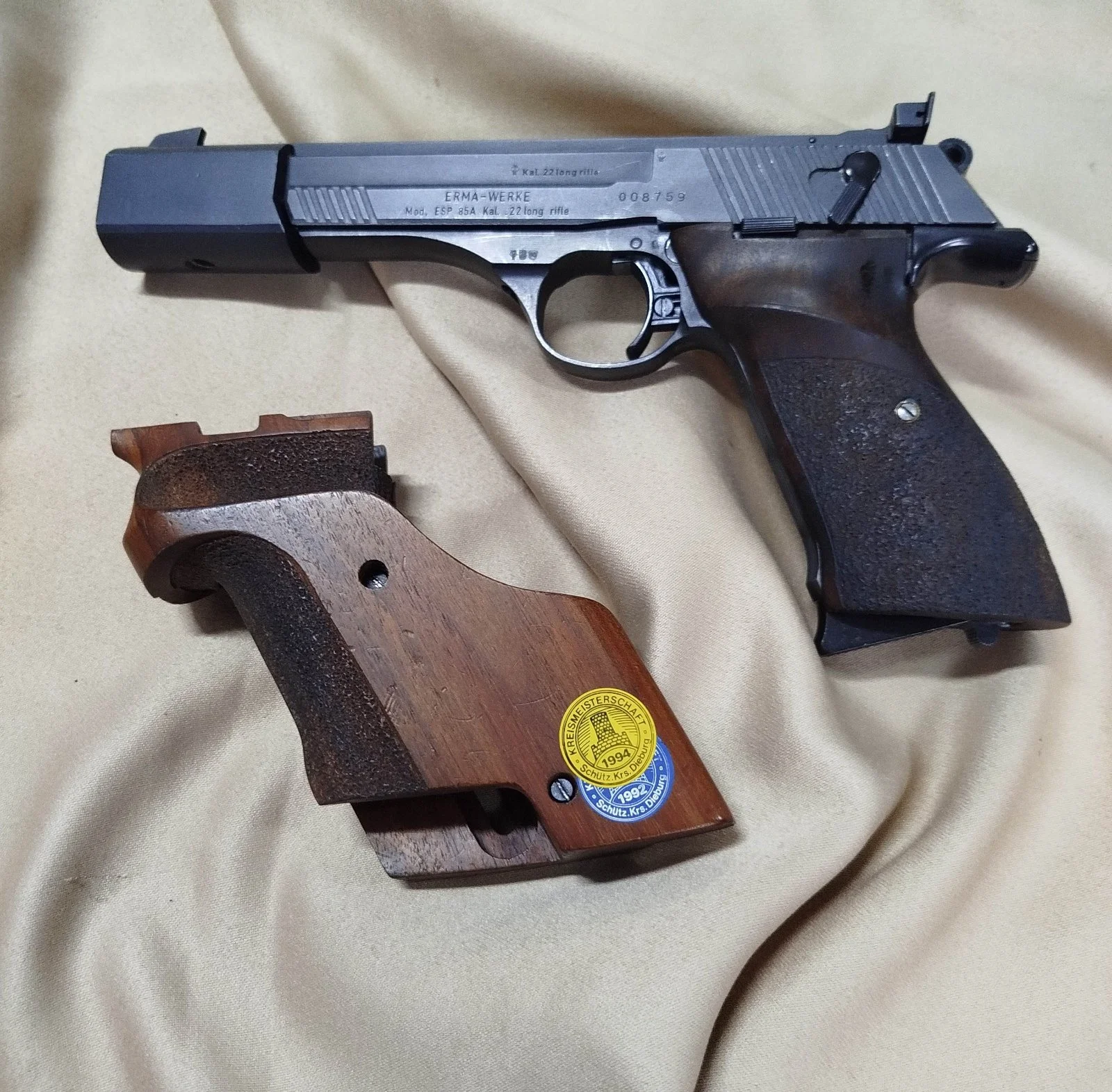 Pistolet samopowtarzalny ERMA ESP85A .22lr