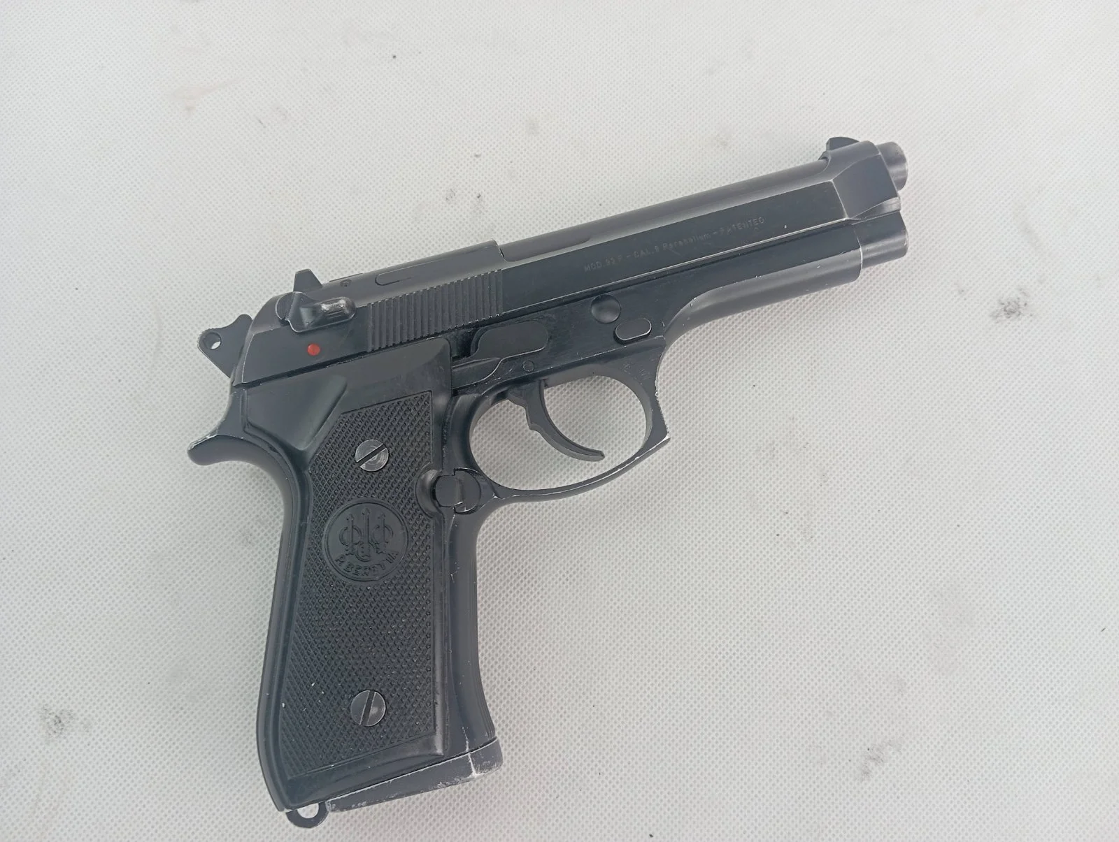 Pistolet Beretta 92F 9x19mm