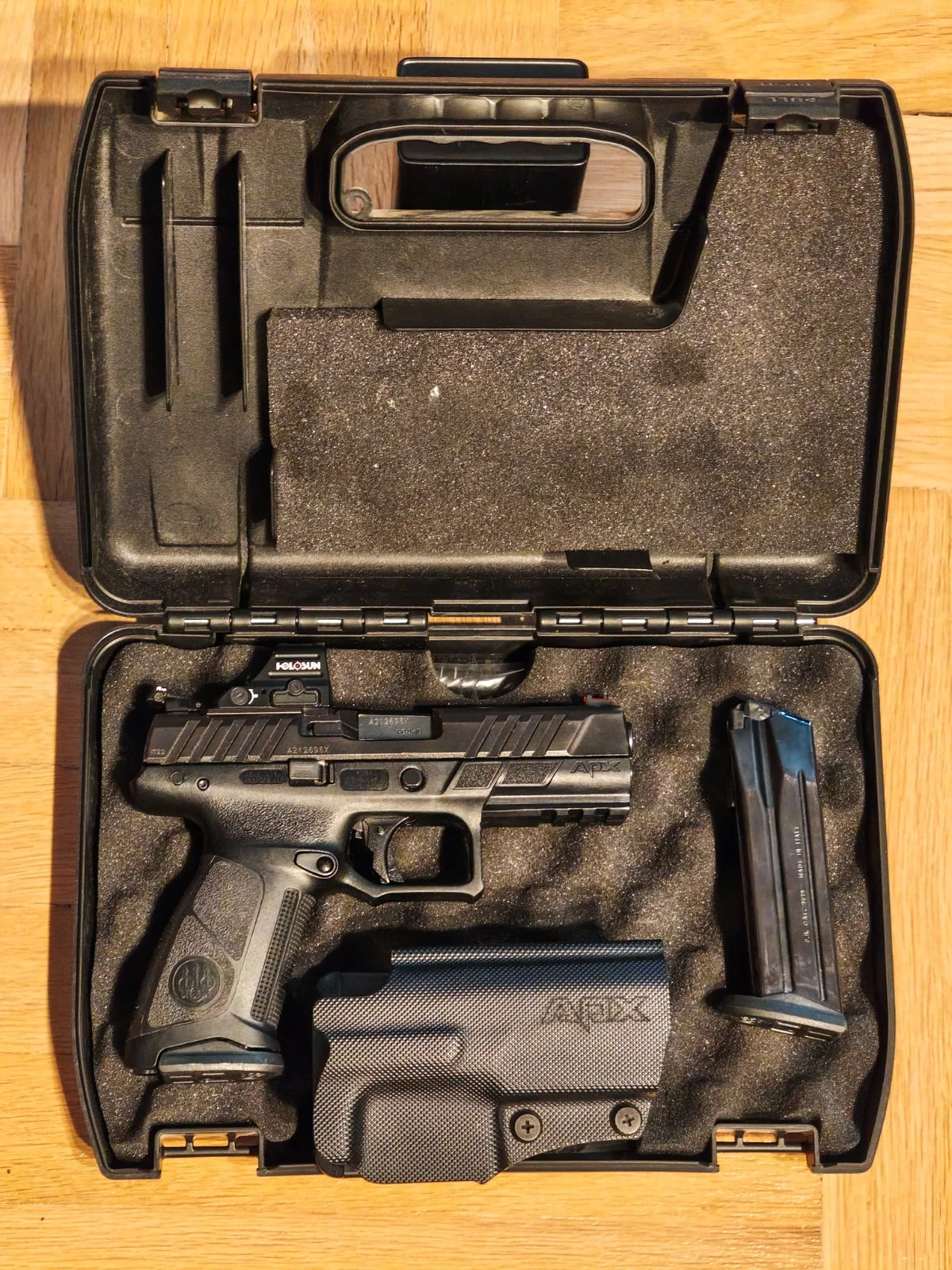 Beretta APX A1 9x19