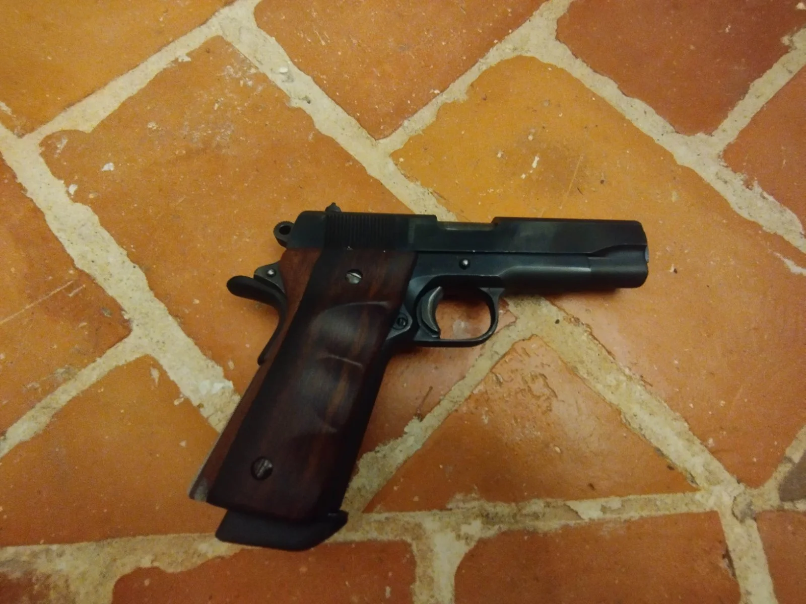 Colt Combat Commander kaliber 9x19