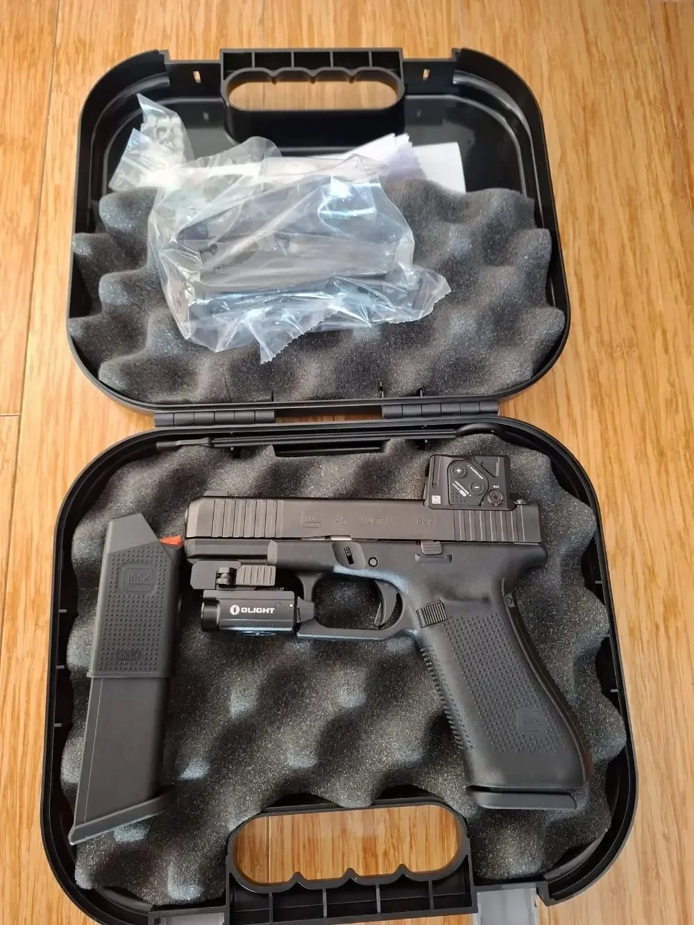 pistolet Glock 45 A-CUT COA Aimpoint gen 5 polerowany performance trigger
