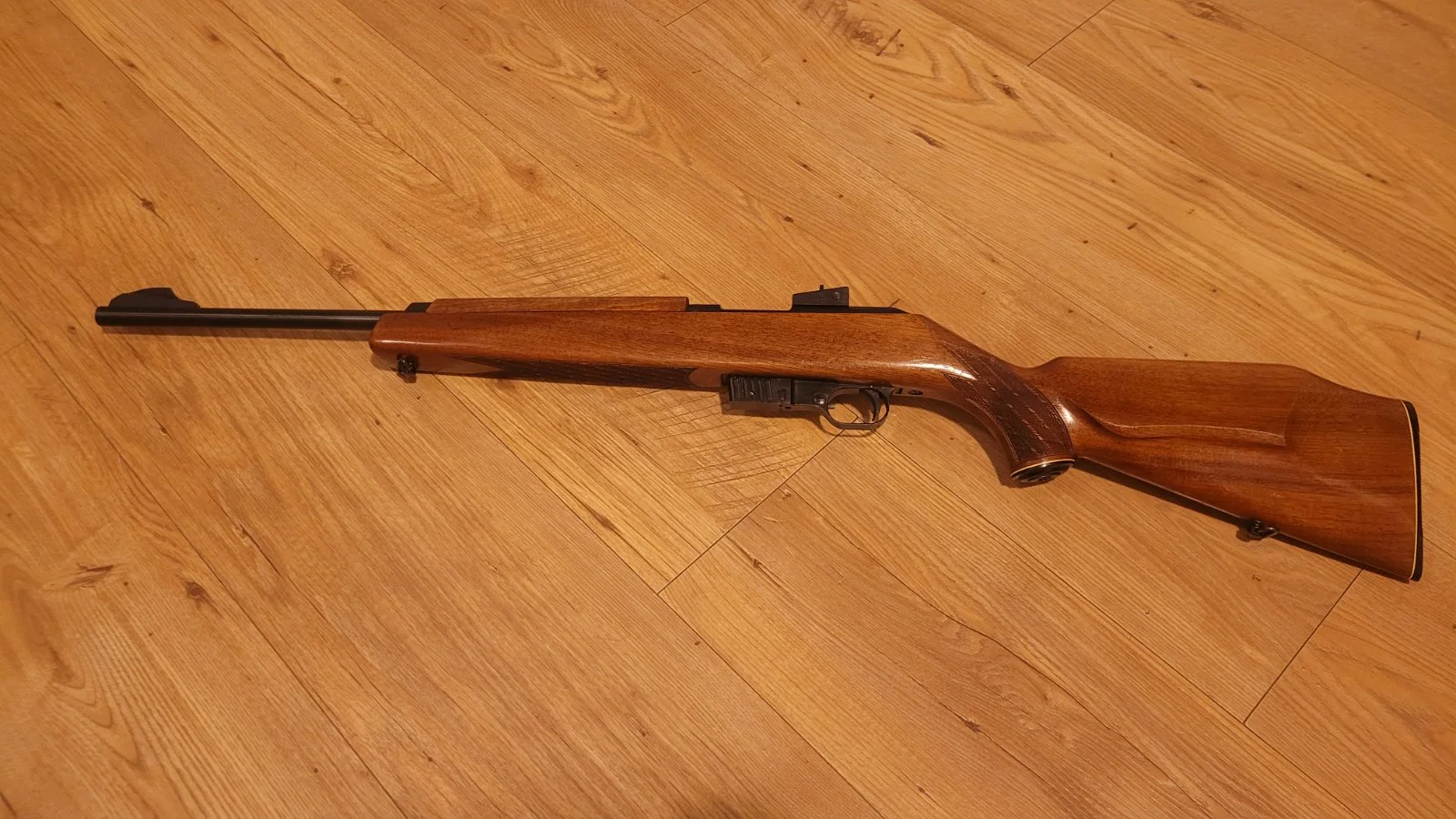 Karabinek 22lr Erma EM1