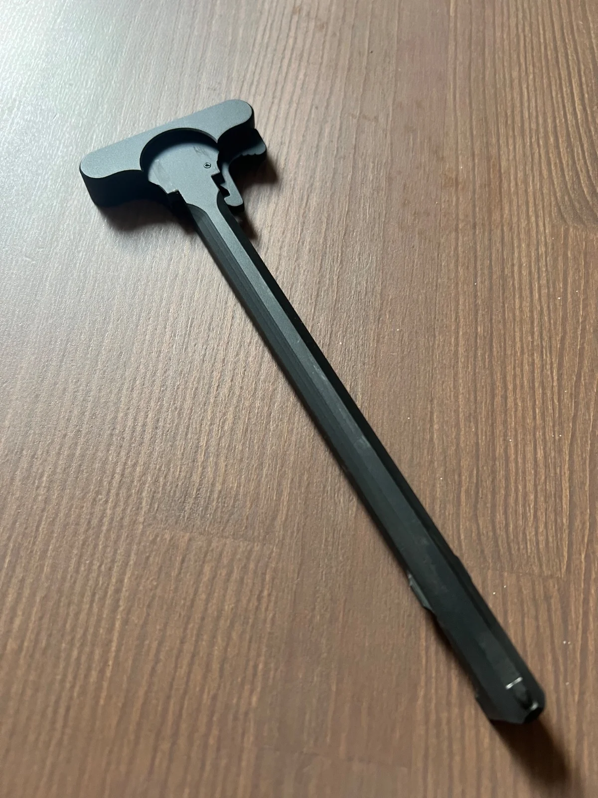 Dźwignia przeładowania AR-15