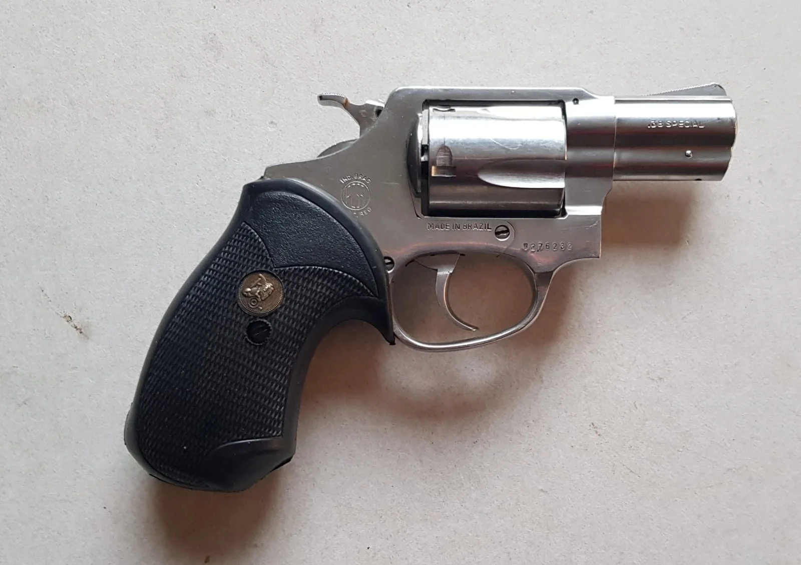 Rewolwer Rossi inox