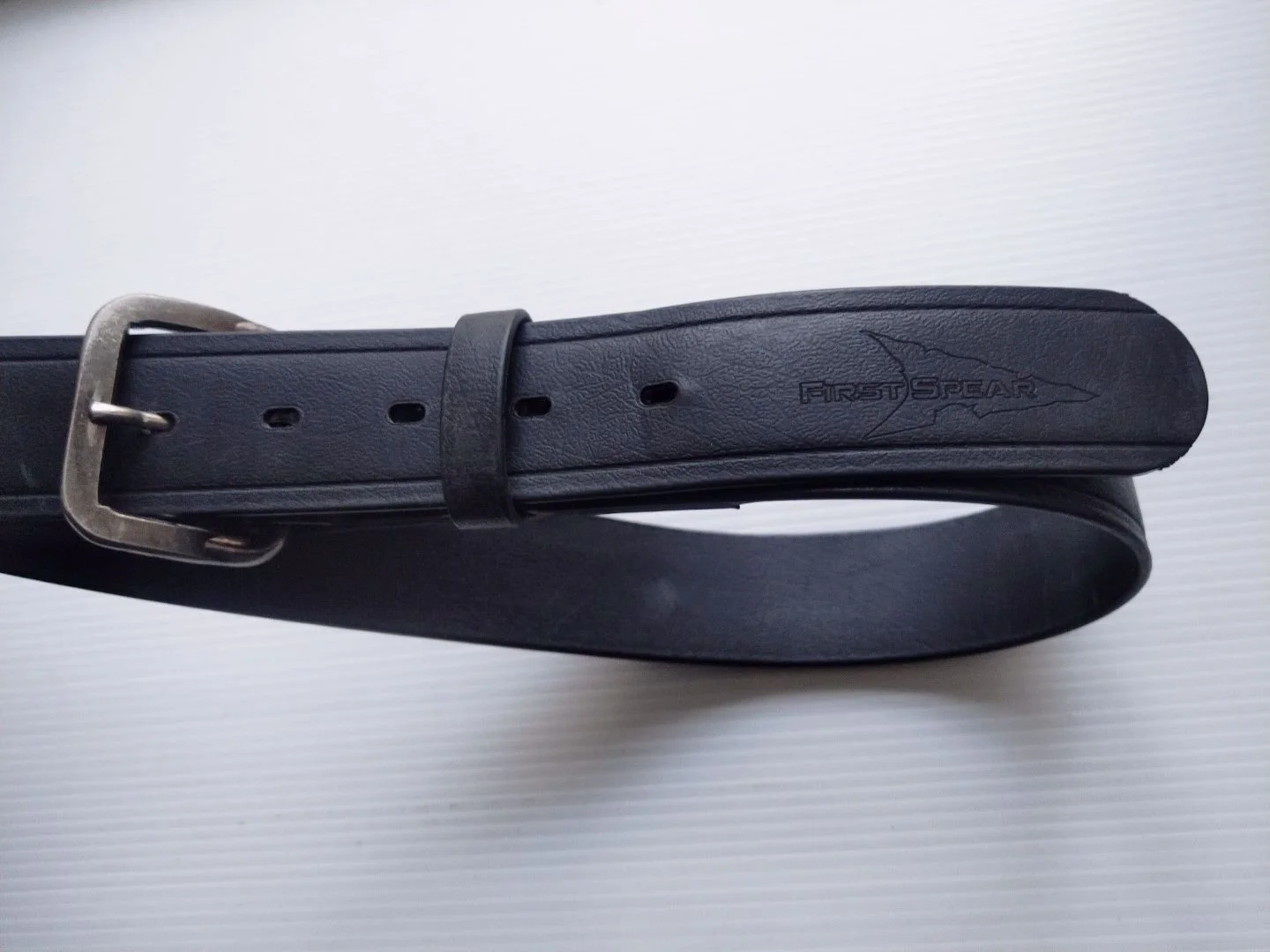 First Spear Line One Belt - BioThane, lekko używany