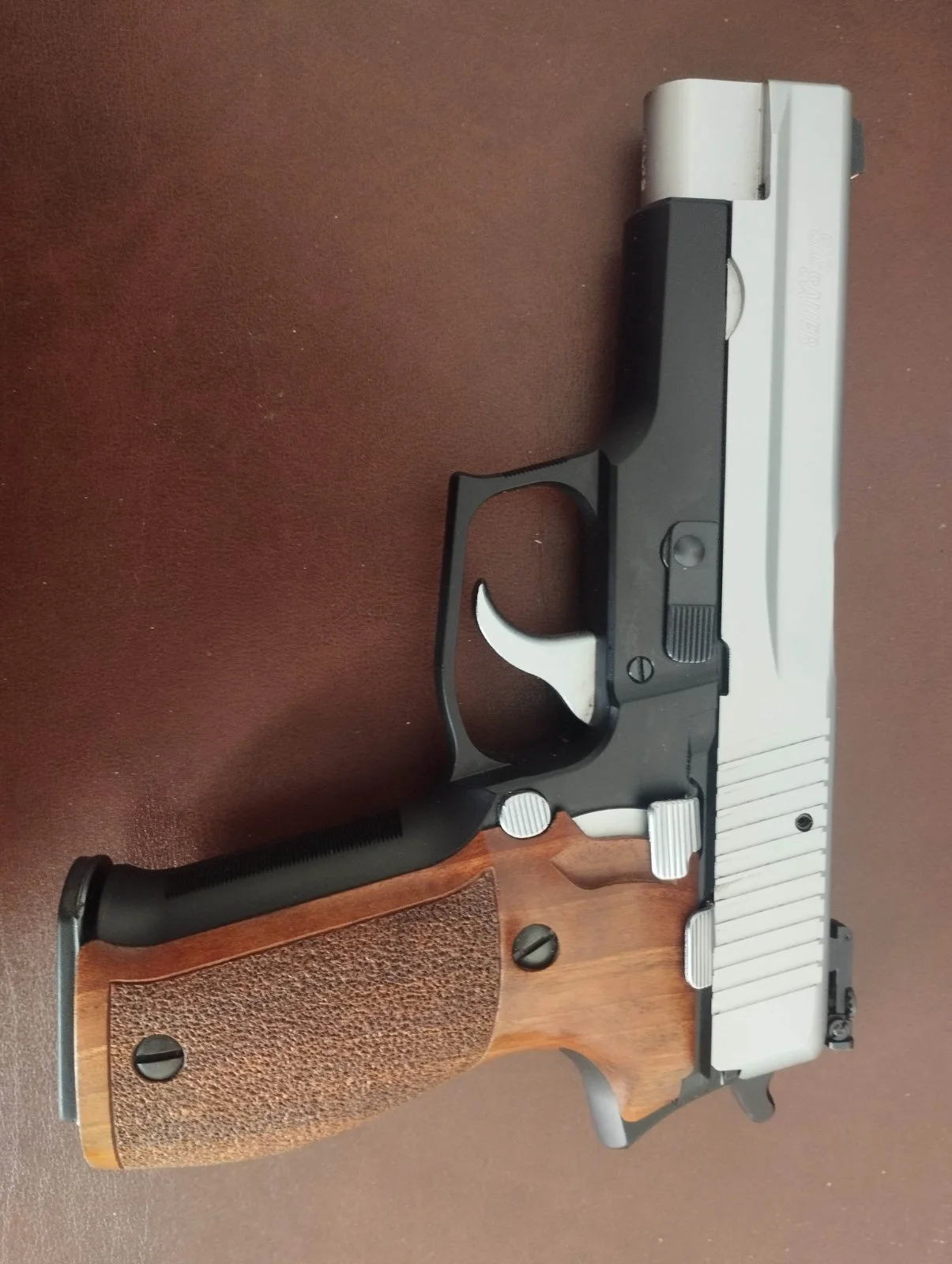 Sig Sauer P226S dualtone- stan kolekcjonerski