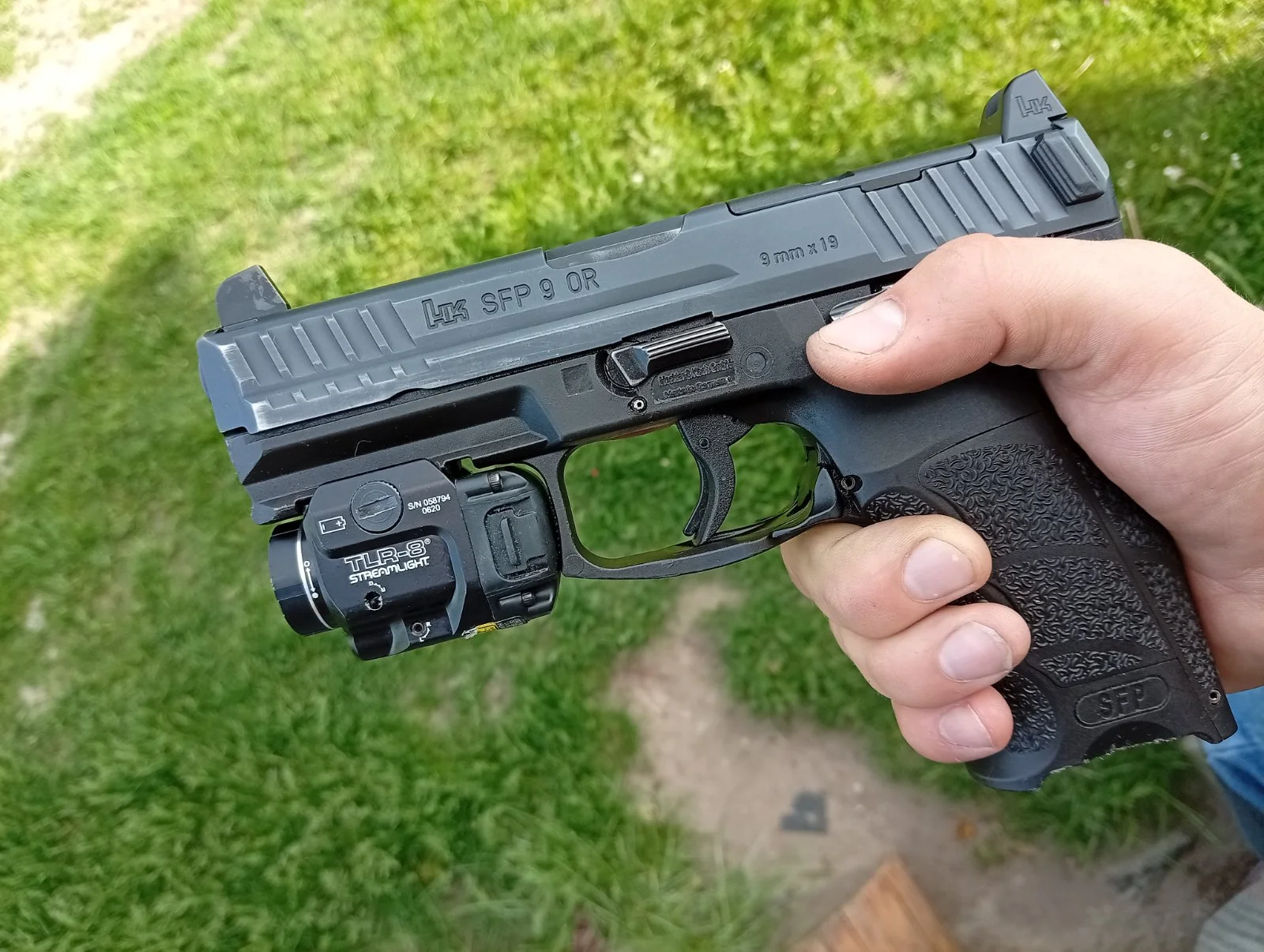 Latarka streamlight tlr8