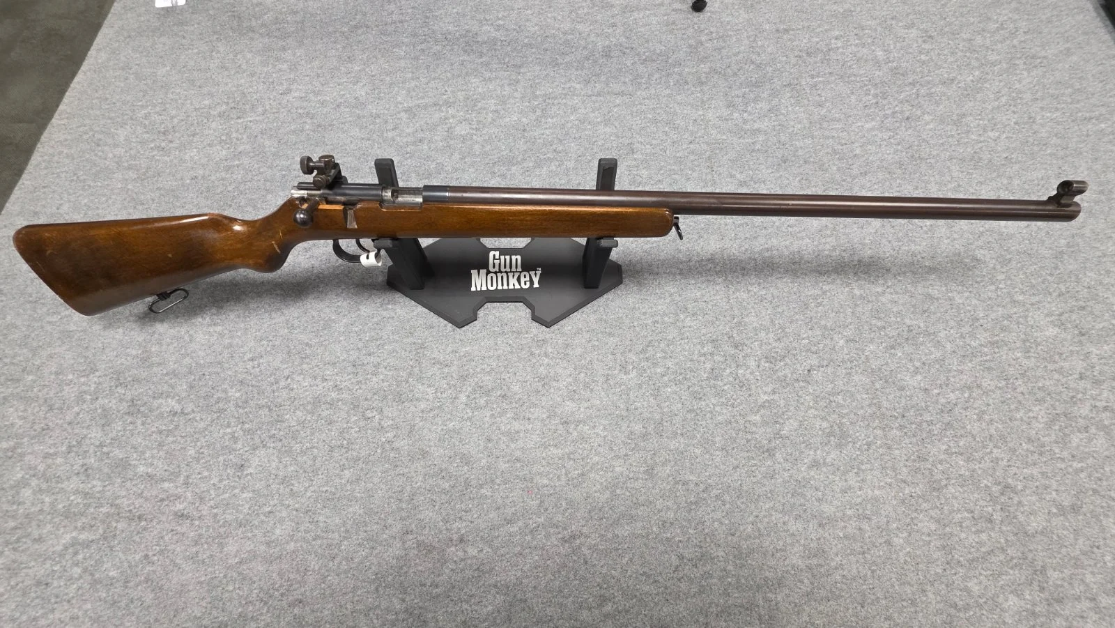 Karabinek jednostrzałowy SCHULTZ & LARSEN M70 kal. .22LR.