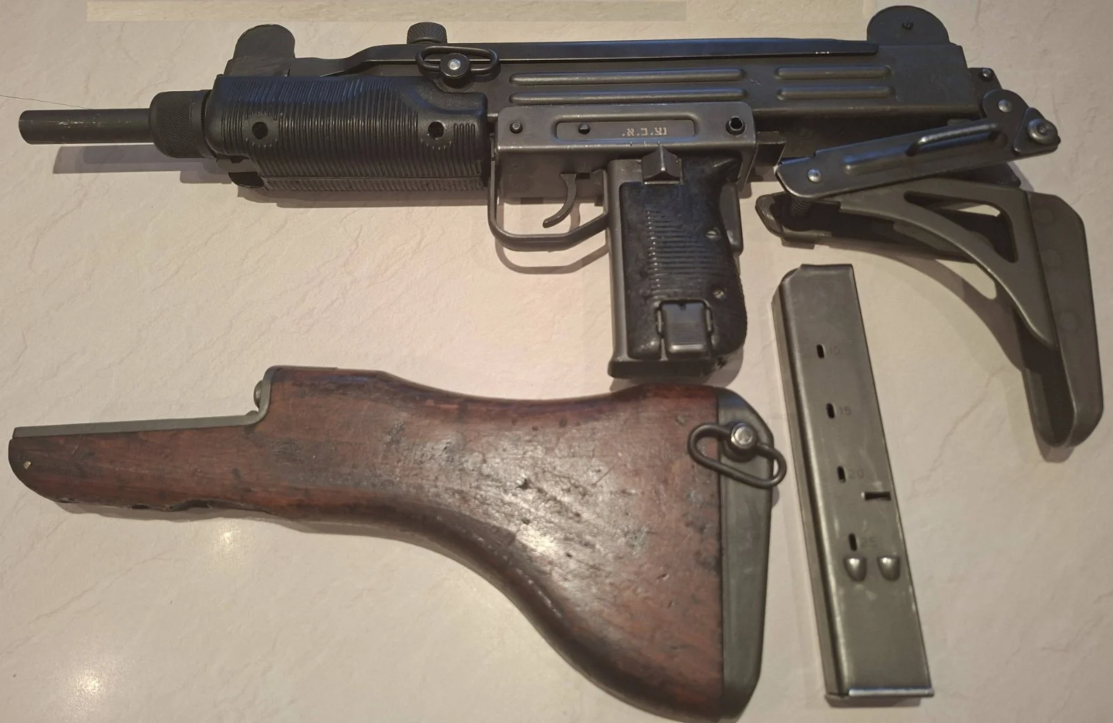 PM UZI 9x19, kolba składana, kolba drewniana, magazynek 25nb