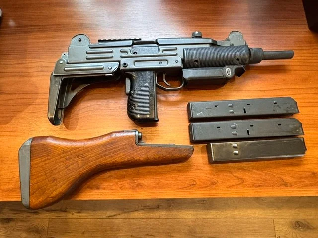 UZI- ciekawy egzemplarz.