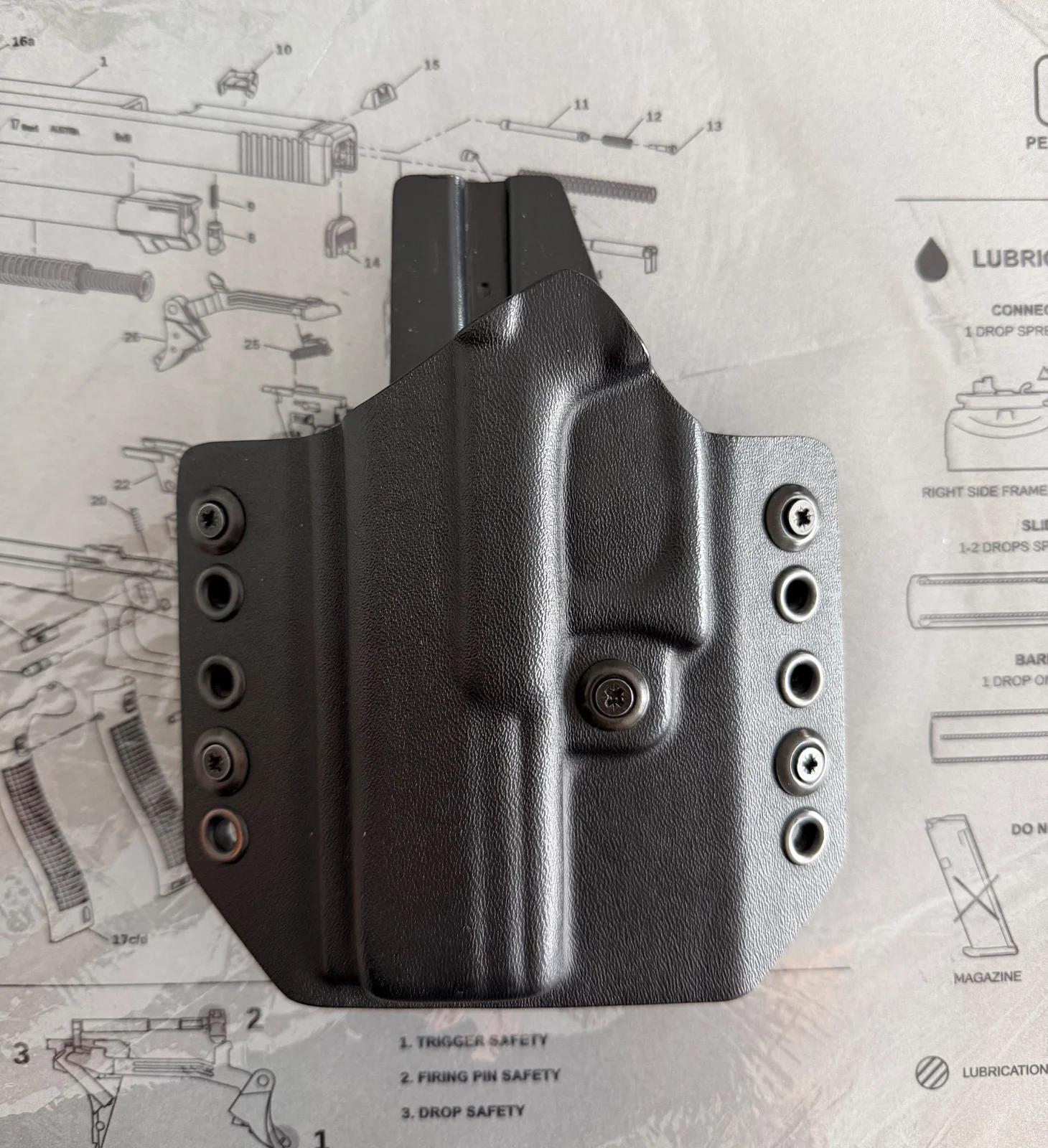 Kabura Glock 17, lewa, naleśnik OWB DoubleTap