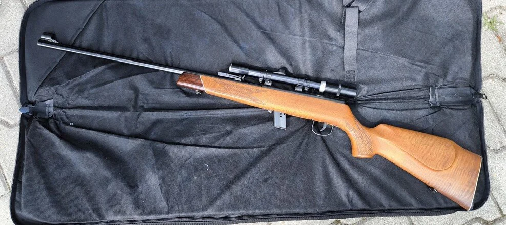Karabinek Voere .22lr