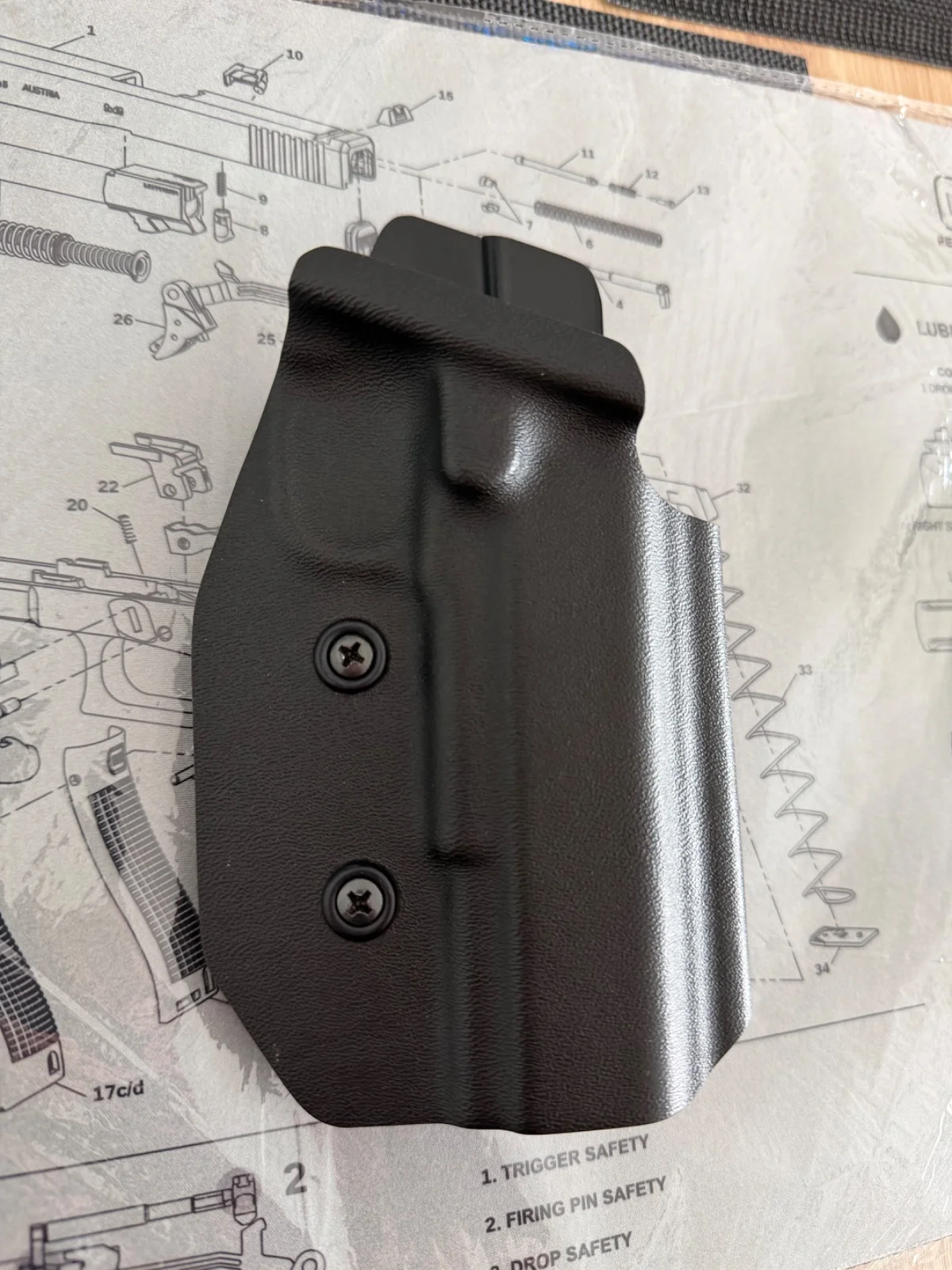 Kabura Colt 1911, prawa, pod QLS