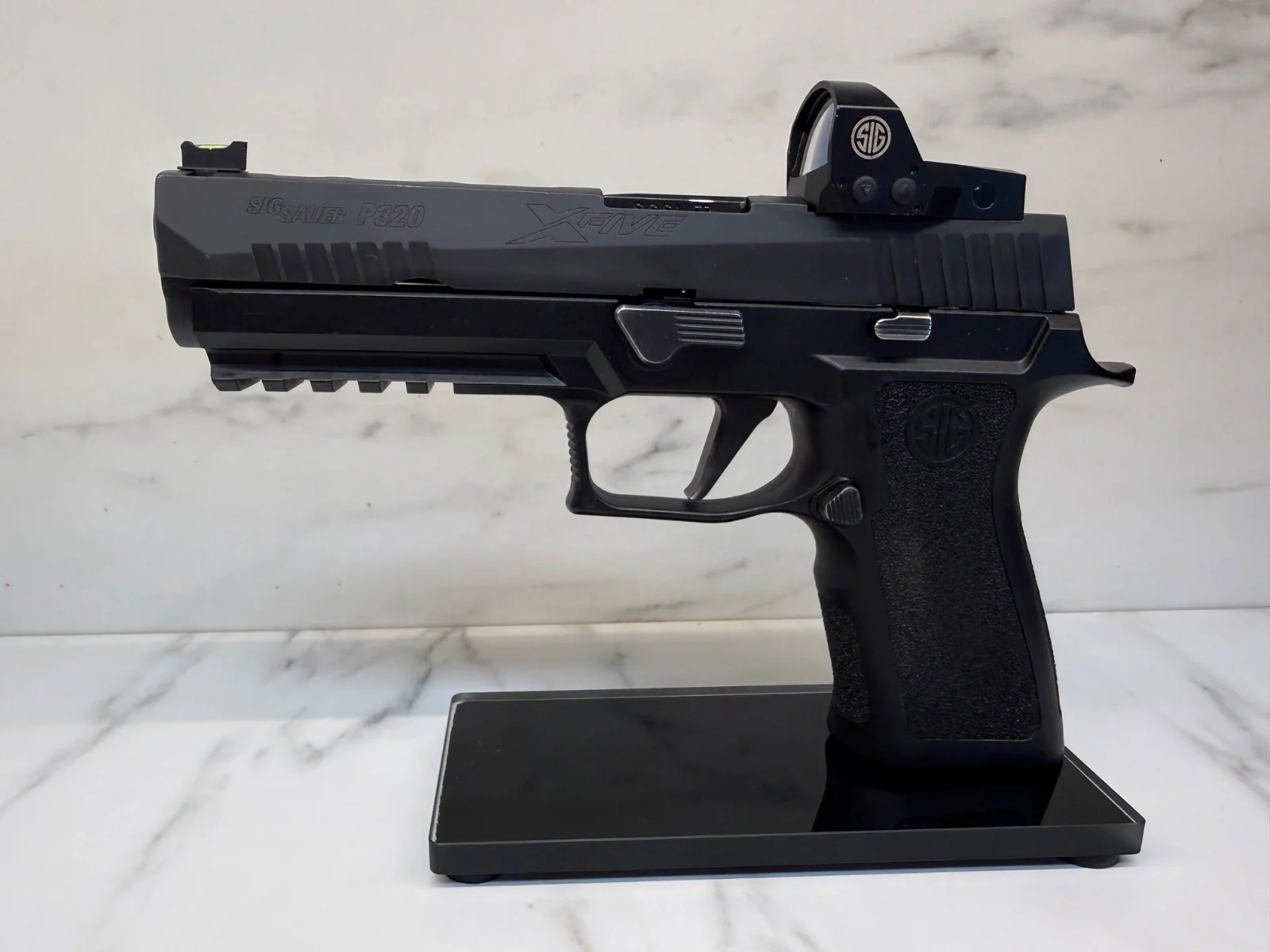 SIG SAUER P320 X-Five / ROMEO 1