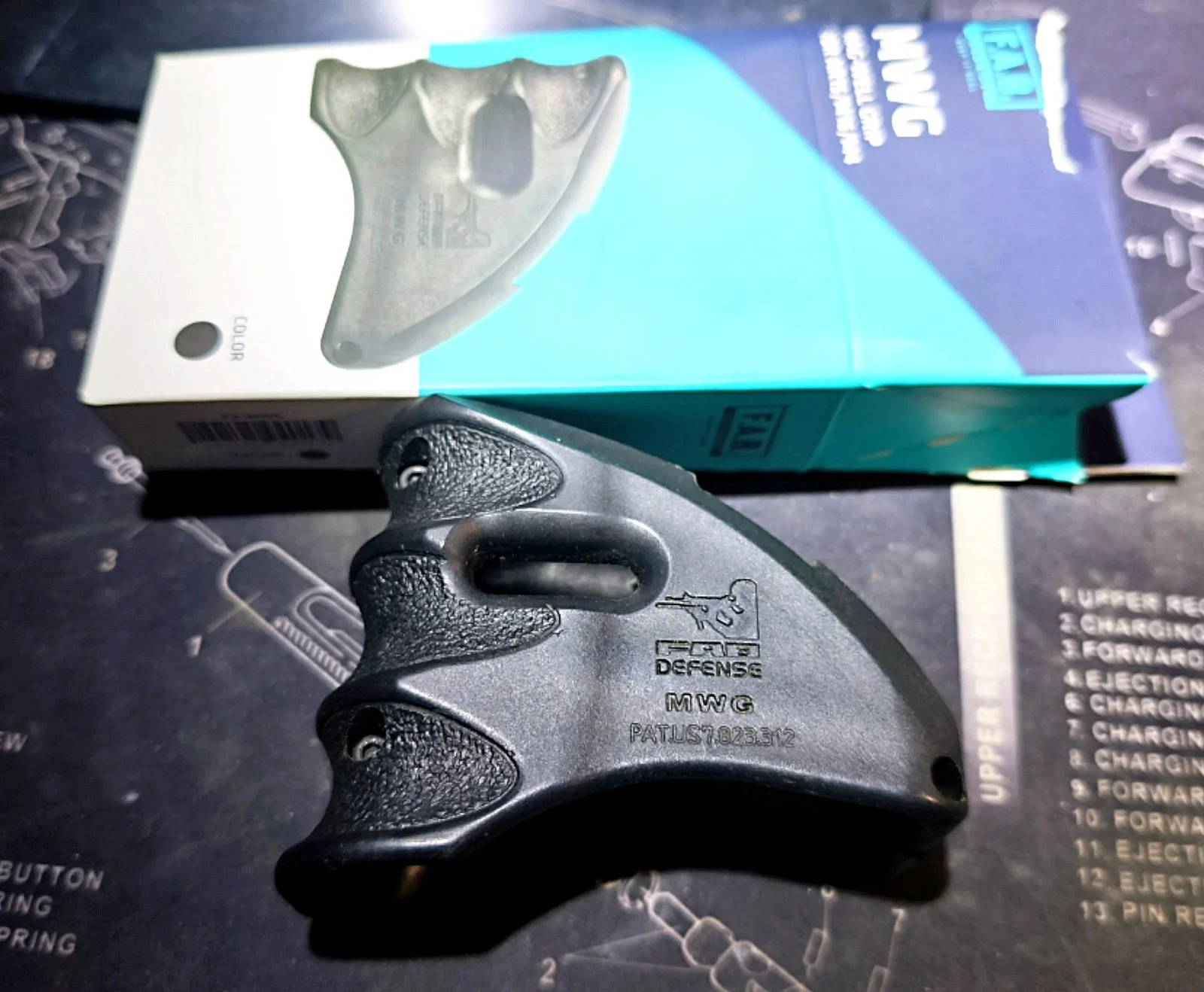 Fab Defence- chwyt na magazynek FAB MWG