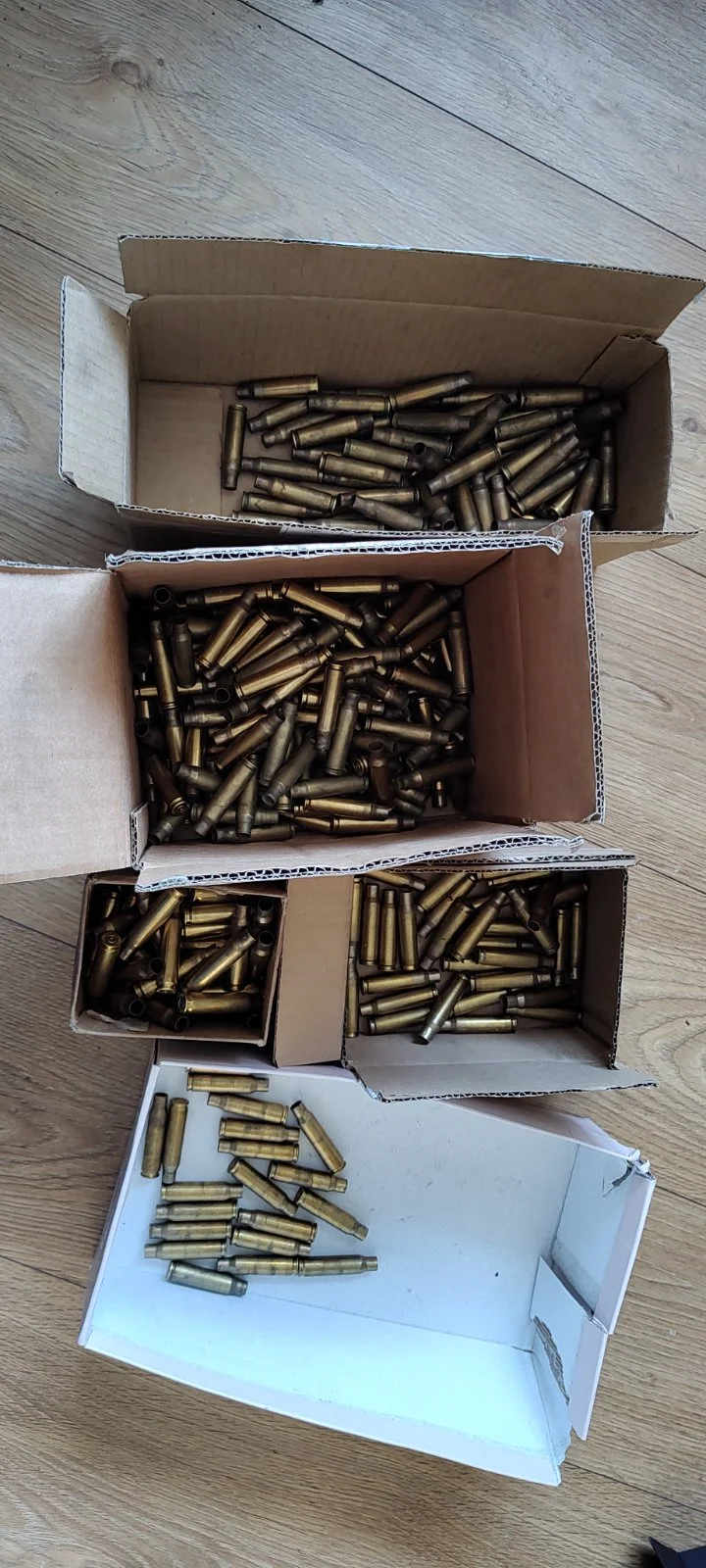 Niecałe 350 łusek .308 raz strzelonych