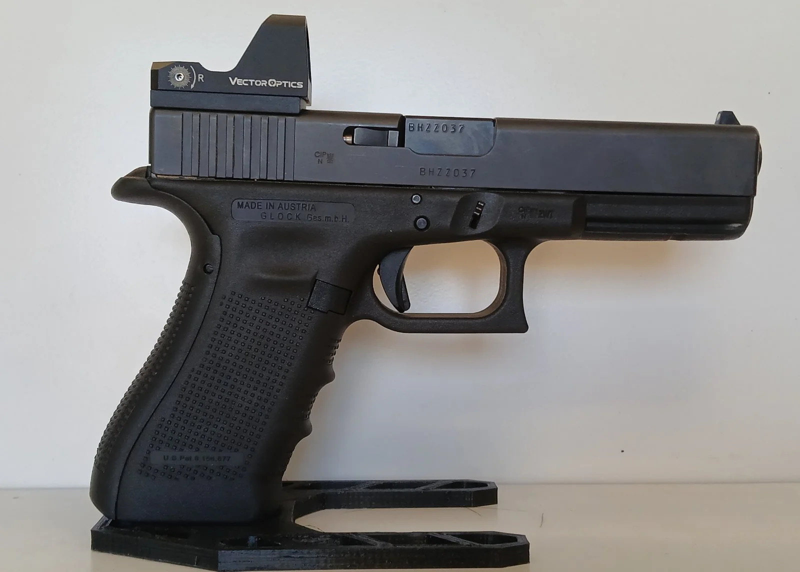 Glock 17 gen.4 plus vector optics