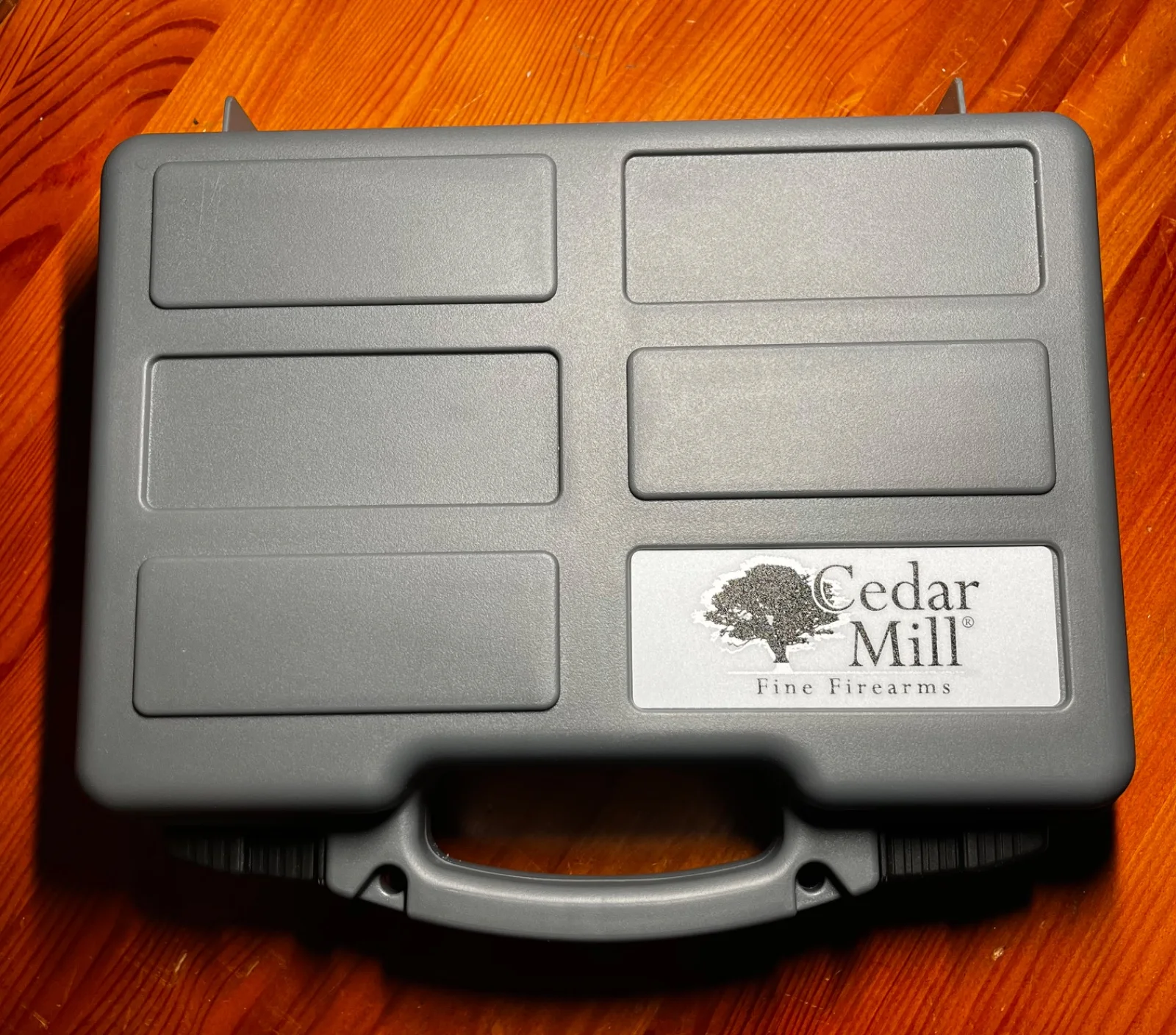Pudełko na pistolet CedarMill