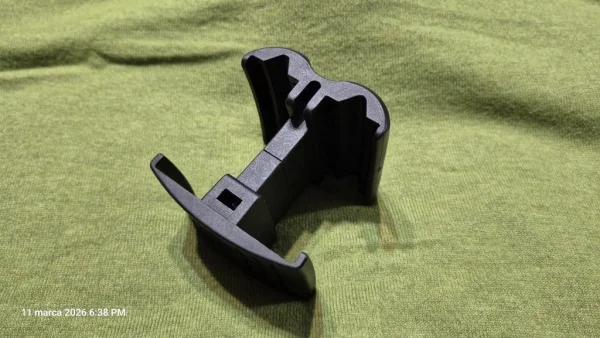 Lacznik magazynkow do AK47