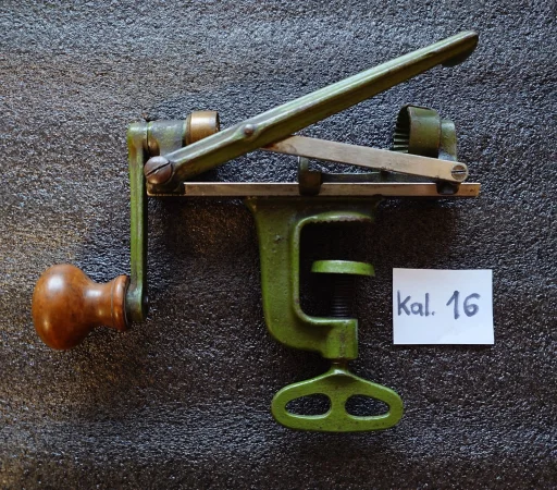 Zawijarka maszynka do elaboracji amunicji śrutowej 16GA 16/70 ManuFrance