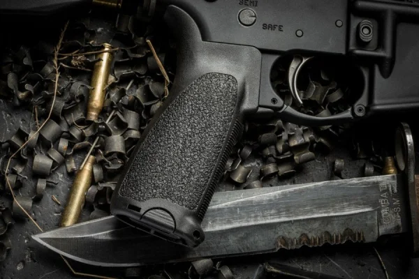 Chwyt pistoletowy Bravo Company Mod 3, czarny