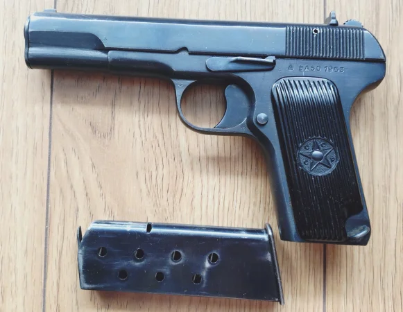 Pistolet TT-33