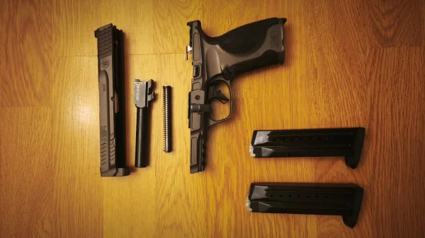 Pistolet Smith & Wesson M&P9 M2.0 METAL kal. 9x19 - zdjęcie 10