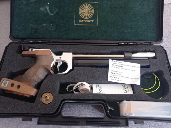 Pistolet STEYR LP2