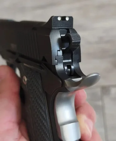 pistolet BUL Commander Classic .45 ACP wraz z 800 szt. ammo - zdjęcie 4