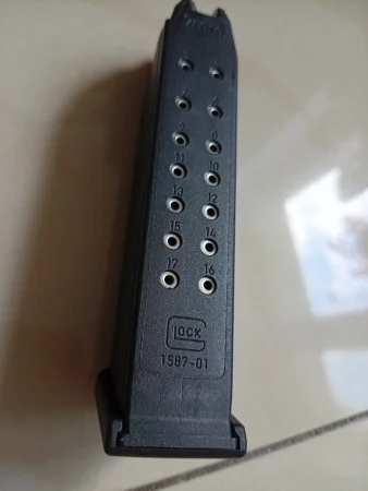 Magazynek Glock 17nb