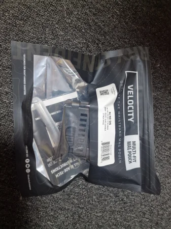 Blade-Tech Velocity OWB Multi-Fit Mag Pouch - Tek-Lok - 9 mm / .40 DS