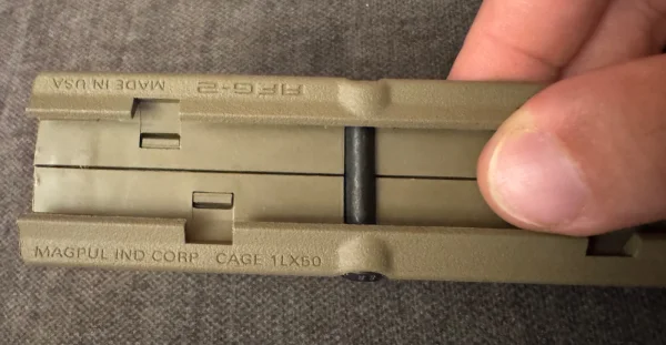 Chwyt Magpul AFG-2 Angled Fore Grip FDE - zdjęcie 2