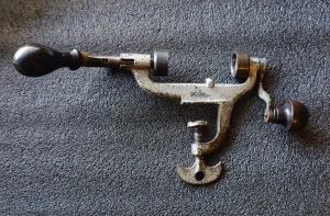 Zawijarka do elaboracji amunicji śrutowej 12 GA 12/70 maszynka do łusek